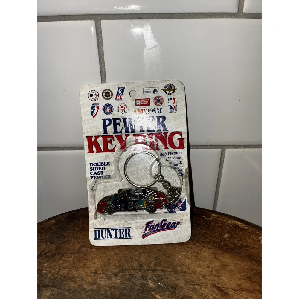 NASCAR Jeff Gordon #24‎ Pewter Enamel Race Car Keychain FanGear
